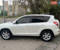 Белый Тойота РАВ 4, объемом двигателя 2 л и пробегом 122 тыс. км за 13900 $, фото 2 на Automoto.ua