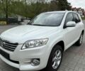 Белый Тойота РАВ 4, объемом двигателя 2 л и пробегом 190 тыс. км за 2950 $, фото 1 на Automoto.ua