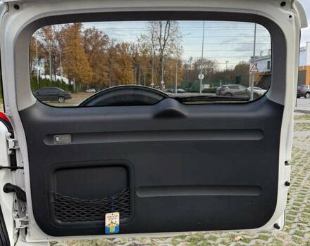 Белый Тойота РАВ 4, объемом двигателя 1.99 л и пробегом 225 тыс. км за 13200 $, фото 19 на Automoto.ua