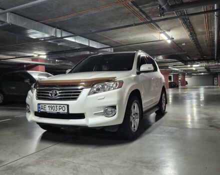 Белый Тойота РАВ 4, объемом двигателя 1.99 л и пробегом 226 тыс. км за 15000 $, фото 4 на Automoto.ua