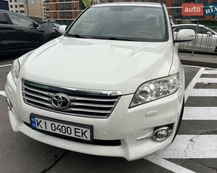 Белый Тойота РАВ 4, объемом двигателя 2 л и пробегом 156 тыс. км за 13950 $, фото 9 на Automoto.ua