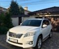 Белый Тойота РАВ 4, объемом двигателя 1.99 л и пробегом 175 тыс. км за 15000 $, фото 1 на Automoto.ua