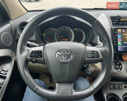 Белый Тойота РАВ 4, объемом двигателя 2 л и пробегом 156 тыс. км за 13950 $, фото 5 на Automoto.ua