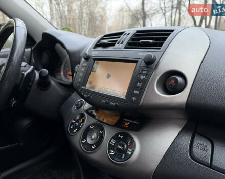 Белый Тойота РАВ 4, объемом двигателя 2.23 л и пробегом 185 тыс. км за 13300 $, фото 22 на Automoto.ua