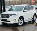 Белый Тойота РАВ 4, объемом двигателя 2 л и пробегом 190 тыс. км за 11500 $, фото 1 на Automoto.ua