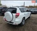 Белый Тойота РАВ 4, объемом двигателя 2.5 л и пробегом 191 тыс. км за 12500 $, фото 2 на Automoto.ua