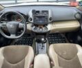 Білий Тойота РАВ 4, об'ємом двигуна 2 л та пробігом 297 тис. км за 14900 $, фото 3 на Automoto.ua
