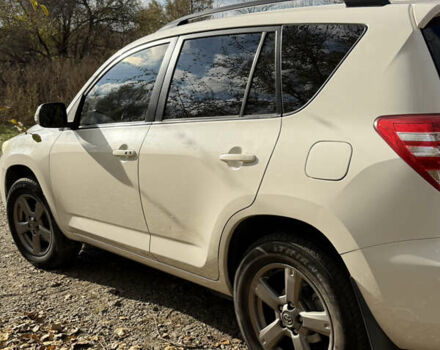 Белый Тойота РАВ 4, объемом двигателя 1.99 л и пробегом 162 тыс. км за 13500 $, фото 3 на Automoto.ua