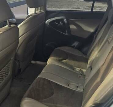 Белый Тойота РАВ 4, объемом двигателя 2 л и пробегом 296 тыс. км за 15000 $, фото 10 на Automoto.ua