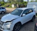 Белый Тойота РАВ 4, объемом двигателя 2 л и пробегом 300 тыс. км за 5500 $, фото 1 на Automoto.ua