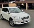 Білий Тойота РАВ 4, об'ємом двигуна 2 л та пробігом 150 тис. км за 14986 $, фото 6 на Automoto.ua