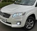 Білий Тойота РАВ 4, об'ємом двигуна 2 л та пробігом 150 тис. км за 14986 $, фото 1 на Automoto.ua