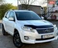 Белый Тойота РАВ 4, объемом двигателя 2.2 л и пробегом 220 тыс. км за 13400 $, фото 1 на Automoto.ua