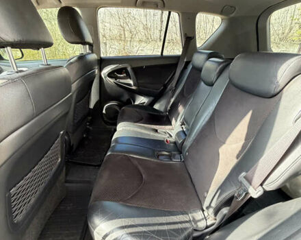 Белый Тойота РАВ 4, объемом двигателя 1.99 л и пробегом 162 тыс. км за 13500 $, фото 7 на Automoto.ua