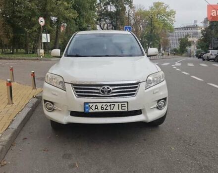 Білий Тойота РАВ 4, об'ємом двигуна 2 л та пробігом 164 тис. км за 13700 $, фото 8 на Automoto.ua