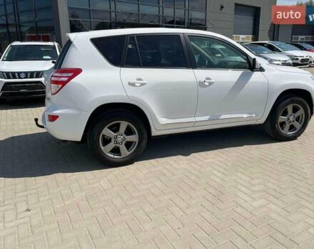 Белый Тойота РАВ 4, объемом двигателя 2.2 л и пробегом 269 тыс. км за 7800 $, фото 5 на Automoto.ua