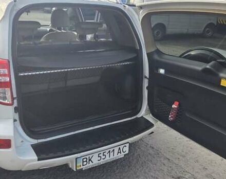 Белый Тойота РАВ 4, объемом двигателя 2 л и пробегом 296 тыс. км за 15000 $, фото 15 на Automoto.ua