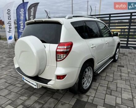Білий Тойота РАВ 4, об'ємом двигуна 2 л та пробігом 297 тис. км за 14900 $, фото 12 на Automoto.ua