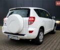 Білий Тойота РАВ 4, об'ємом двигуна 0 л та пробігом 253 тис. км за 6200 $, фото 3 на Automoto.ua