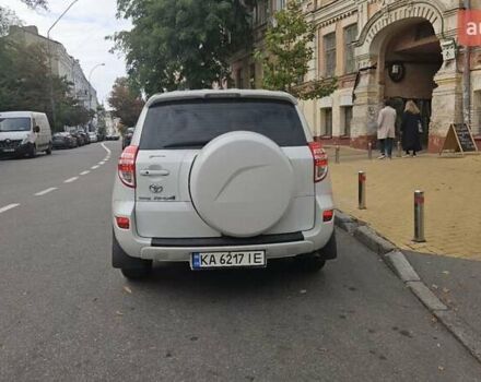 Білий Тойота РАВ 4, об'ємом двигуна 2 л та пробігом 164 тис. км за 13700 $, фото 10 на Automoto.ua