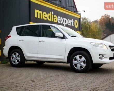Білий Тойота РАВ 4, об'ємом двигуна 0 л та пробігом 253 тис. км за 6200 $, фото 8 на Automoto.ua