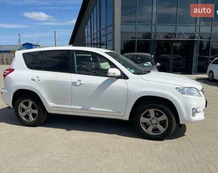 Белый Тойота РАВ 4, объемом двигателя 2.2 л и пробегом 269 тыс. км за 7800 $, фото 12 на Automoto.ua