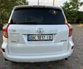 Білий Тойота РАВ 4, об'ємом двигуна 2.2 л та пробігом 216 тис. км за 14200 $, фото 4 на Automoto.ua