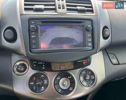 Белый Тойота РАВ 4, объемом двигателя 2.2 л и пробегом 269 тыс. км за 7800 $, фото 15 на Automoto.ua