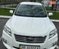 Белый Тойота РАВ 4, объемом двигателя 0 л и пробегом 158 тыс. км за 13500 $, фото 1 на Automoto.ua