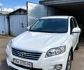 Белый Тойота РАВ 4, объемом двигателя 2.4 л и пробегом 330 тыс. км за 11990 $, фото 1 на Automoto.ua