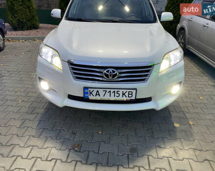 Тойота РАВ 4 2012 в Киеве на Automoto.ua Белый Тойота РАВ 4, объемом двигателя 1.99 л и пробегом 125 тыс. км за 16500 $, фото 42 на Automoto.ua