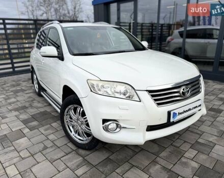 Білий Тойота РАВ 4, об'ємом двигуна 2 л та пробігом 297 тис. км за 14900 $, фото 6 на Automoto.ua