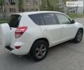 Білий Тойота РАВ 4, об'ємом двигуна 2 л та пробігом 130 тис. км за 14500 $, фото 14 на Automoto.ua