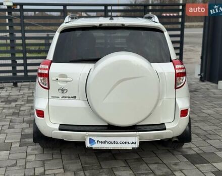Білий Тойота РАВ 4, об'ємом двигуна 2 л та пробігом 297 тис. км за 14900 $, фото 11 на Automoto.ua