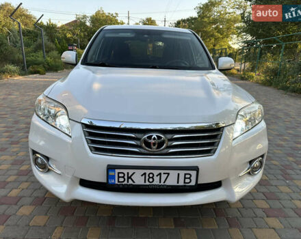 Білий Тойота РАВ 4, об'ємом двигуна 2.23 л та пробігом 216 тис. км за 14200 $, фото 12 на Automoto.ua