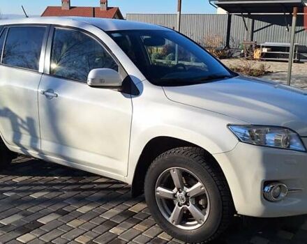 Белый Тойота РАВ 4, объемом двигателя 1.99 л и пробегом 147 тыс. км за 14800 $, фото 6 на Automoto.ua