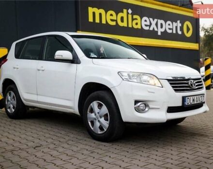 Білий Тойота РАВ 4, об'ємом двигуна 0 л та пробігом 253 тис. км за 6200 $, фото 2 на Automoto.ua