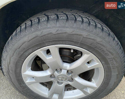 Тойота РАВ 4 2012 в Киеве на Automoto.ua Белый Тойота РАВ 4, объемом двигателя 1.99 л и пробегом 125 тыс. км за 16500 $, фото 22 на Automoto.ua