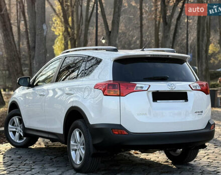 Белый Тойота РАВ 4, объемом двигателя 2 л и пробегом 98 тыс. км за 18200 $, фото 14 на Automoto.ua