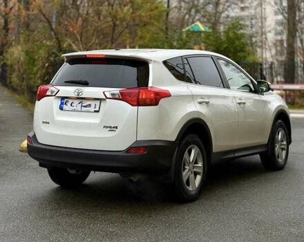 Білий Тойота РАВ 4, об'ємом двигуна 2.23 л та пробігом 250 тис. км за 15500 $, фото 3 на Automoto.ua