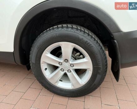 Белый Тойота РАВ 4, объемом двигателя 2.5 л и пробегом 79 тыс. км за 19200 $, фото 30 на Automoto.ua