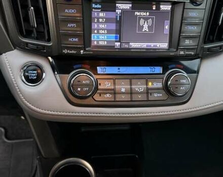 Тойота РАВ 4 2013 в Тернополе на Automoto.ua Белый Тойота РАВ 4, объемом двигателя 2.49 л и пробегом 169 тыс. км за 15999 $, фото 21 на Automoto.ua