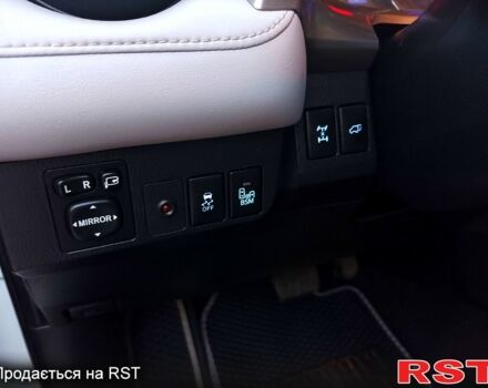 Белый Тойота РАВ 4, объемом двигателя 2.2 л и пробегом 209 тыс. км за 18600 $, фото 6 на Automoto.ua