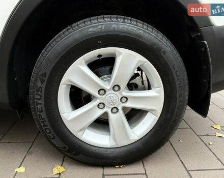 Белый Тойота РАВ 4, объемом двигателя 2 л и пробегом 98 тыс. км за 18200 $, фото 24 на Automoto.ua