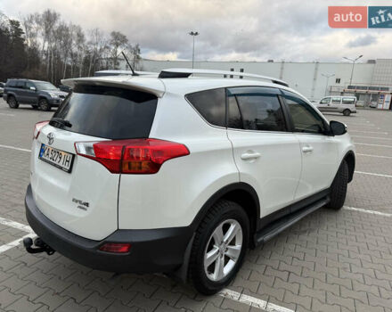 Білий Тойота РАВ 4, об'ємом двигуна 2.5 л та пробігом 195 тис. км за 17300 $, фото 6 на Automoto.ua
