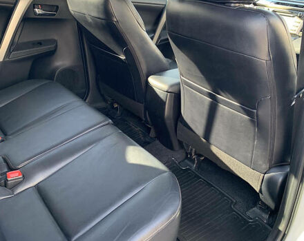 Тойота РАВ 4 2013 в Харькове на Automoto.ua Белый Тойота РАВ 4, объемом двигателя 2.5 л и пробегом 139 тыс. км за 20500 $, фото 14 на Automoto.ua