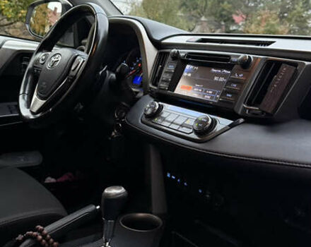 Білий Тойота РАВ 4, об'ємом двигуна 1.99 л та пробігом 320 тис. км за 14900 $, фото 13 на Automoto.ua