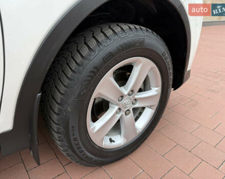 Белый Тойота РАВ 4, объемом двигателя 2.5 л и пробегом 79 тыс. км за 19200 $, фото 25 на Automoto.ua