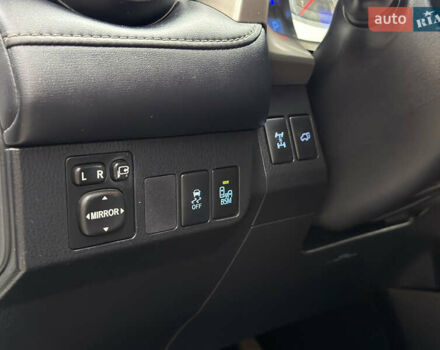 Белый Тойота РАВ 4, объемом двигателя 2.23 л и пробегом 250 тыс. км за 16300 $, фото 11 на Automoto.ua