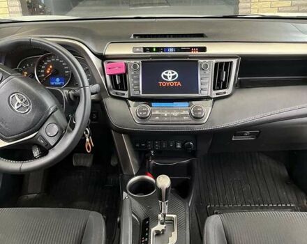 Білий Тойота РАВ 4, об'ємом двигуна 2.23 л та пробігом 157 тис. км за 17200 $, фото 7 на Automoto.ua